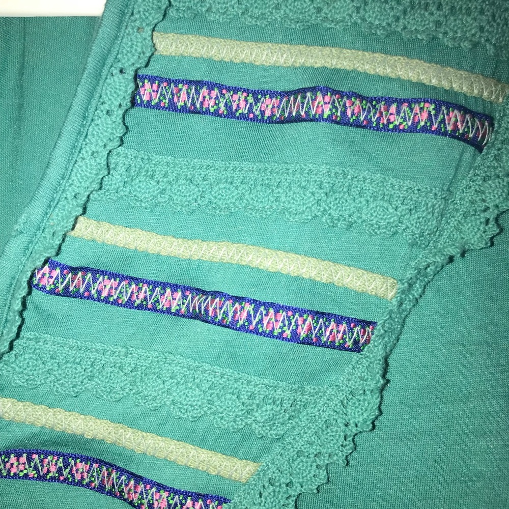Free People Crochet V Neck Embroidered Crochet Top - Picture 6 of 6